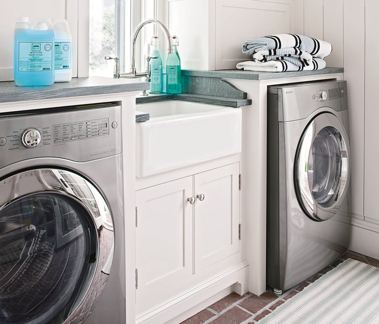 WASHER & DRYER CLEANING